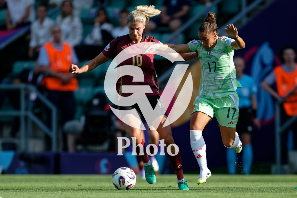 Belgium v Italy - UEFA Women's EURO 2025 Group B | SION, SWITZERLAND - JULY 3: Justine Vanhaevermaet of Belgium (L) and Lisa Boattin of Italy (R) fight for possession  during the UEFA Womens EURO 2025 Group B match between Belgium and Italy at Stade de Tourbillon on July 3, 2025 in Sion, Switzerland. (Photo by Giuseppe Velletri/Sports Press Photo/Getty Images)