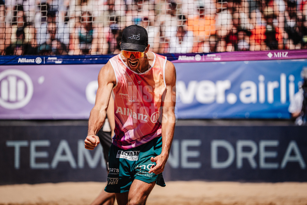 Beachvolleyball | Männer | Allianz German Beach Tour 2025 | Tourstop Düsseldorf | 11.05.2025 | Niklas Held jubelt
