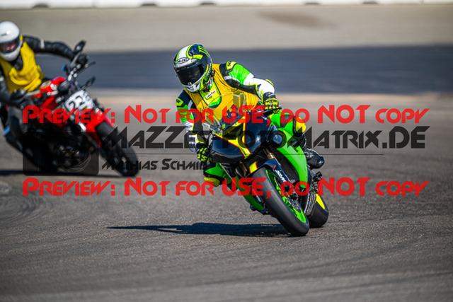 MaZZes_FotoMatrix_230410_9626 | INST