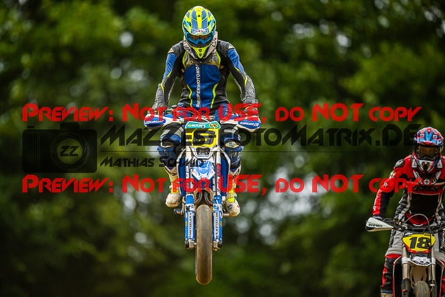 MaZZes_FotoMatrix_230701_4742 | S1