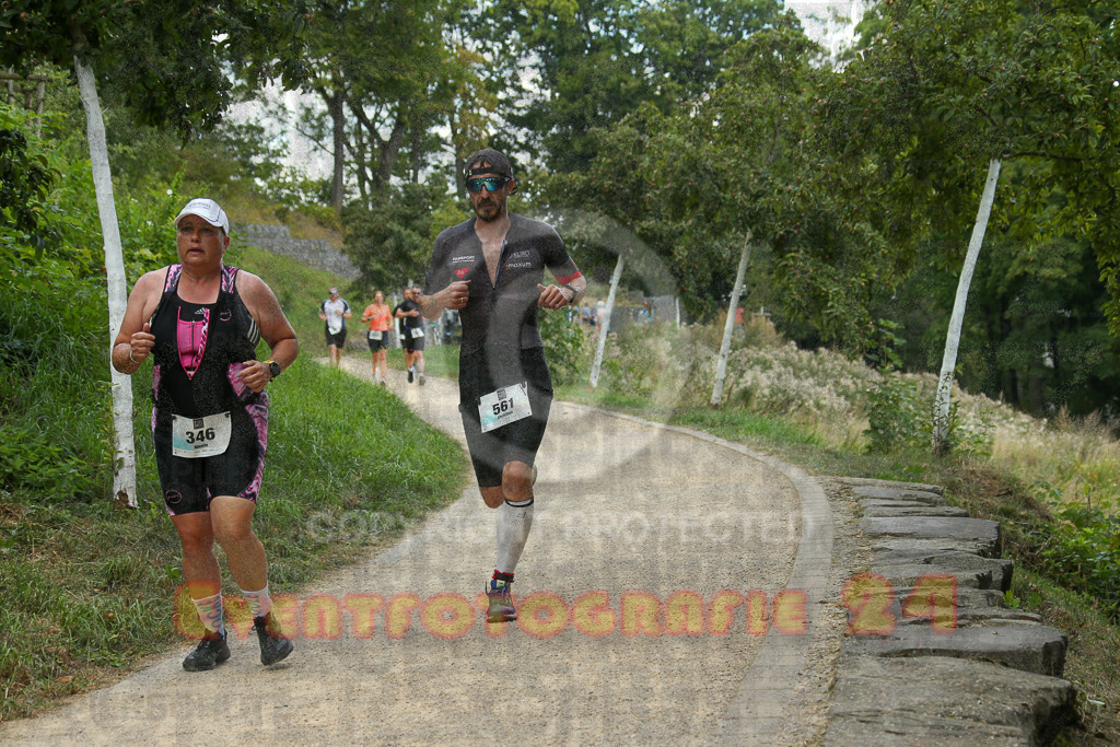 250824_1400_EX1_4601 | Sportfotografie im Rhein-Sieg Kreis, Köln, Bonn, NRW, Rheinland Pfalz, Hessen, etc. Unser Tätigkeitsfeld umfasst den Laufsport vom Volkslauf über den Marathon, Duathlon, Triathon bis zum Ultralauf wie Kölnpfad Ultra oder Schindertrail.