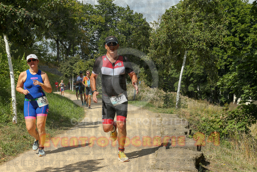 250824_1335_EX1_2928 | Sportfotografie im Rhein-Sieg Kreis, Köln, Bonn, NRW, Rheinland Pfalz, Hessen, etc. Unser Tätigkeitsfeld umfasst den Laufsport vom Volkslauf über den Marathon, Duathlon, Triathon bis zum Ultralauf wie Kölnpfad Ultra oder Schindertrail.