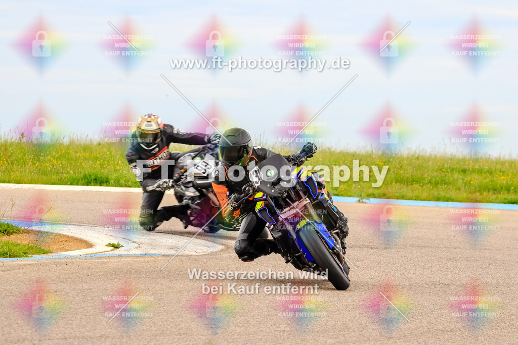 MotoTeam-2691 | Hier findet Ihr Bilder von Touristenfahrten auf der Nürburgring Nordschleife oder von anderen Veranstaltungen die ich besucht habe. Viel Spass beim Durch Schauen 