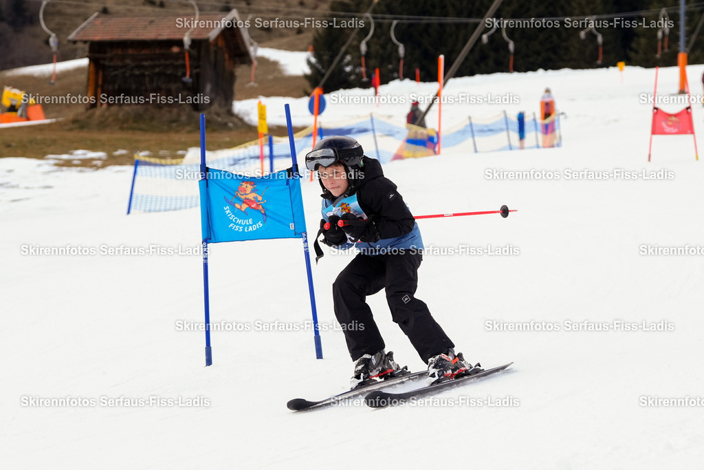 SRF_02.01.2026_0775 | Skirennfotos,Serfaus,Fiss,Ladis,Kinderskirennen,Winter,Tirol,Oberland,skirace,SFL,feelfree,weil wir's genießen,ski,Ski,skifahren,Sonnenplateau, - Realisiert mit Pictrs.com