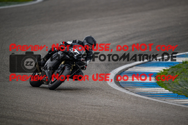 MaZZes_FotoMatrix_240701_6007705_5440 | ROT