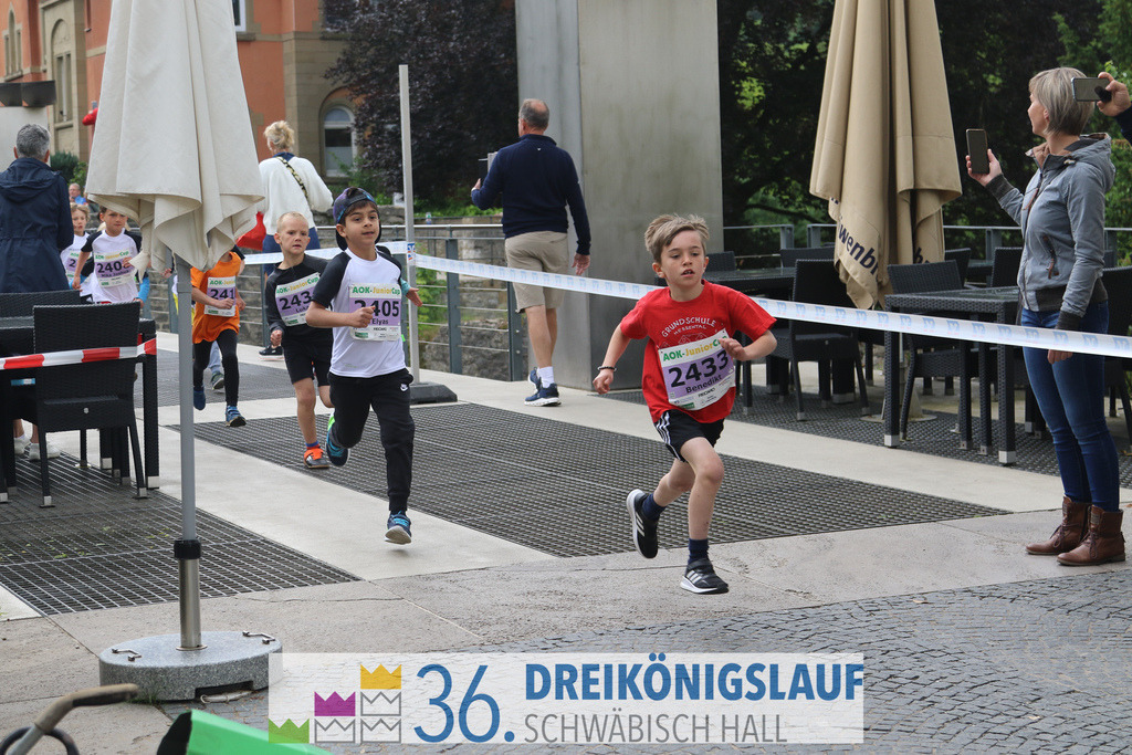 AOK Junior Cup 400m | 3Königslauf 2022 AOK Junior Cup 400m - Realisiert mit Pictrs.com