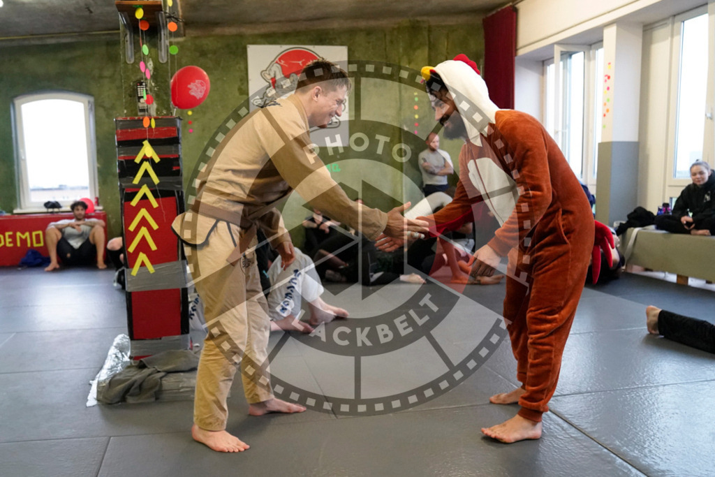 20240413PBB7381 | Fighters compete during the Grapplethon 24hours of rolling for a reason in Hamburg, Germany, on April 13, 2024.