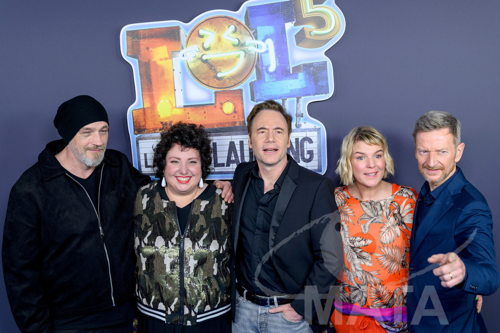 _DWA2200 | Torsten Sträter, Meltem Kaptan, Michael Bully Herbig, Mirja Boes und Michael Kessler bei der Premiere der 5. Staffel der Amazon Prime Video Comedy-Gameshow 'LOL: Last One Laughing' in der Astor Film Lounge. München, 21.03.2024 - Realisiert mit Pictrs.com