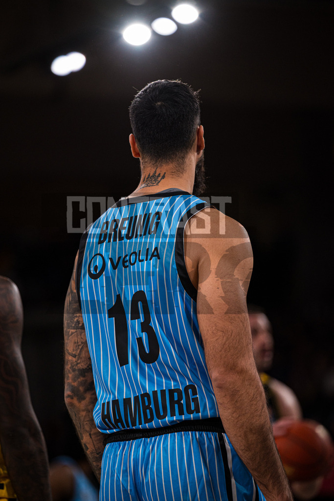 Basketball I Herren I Bundesliga I Saison 2025/2026 I 8. Spieltag I Veolia Towers Hamburg - MHP Riesen Ludwigsburg | CONTRAST ZERØ MEDIA - Realisiert mit Pictrs.com