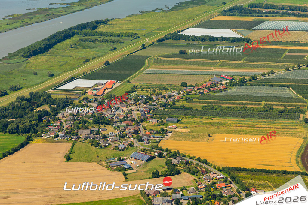 Die Luftaufnahme Hohenhorst - Haselau wurde 2022 vom Flugzeug aus (keine Drohne) erstellt. Hohe Auflösung -für große Poster und Wandbilder geeignet - Garantiert!