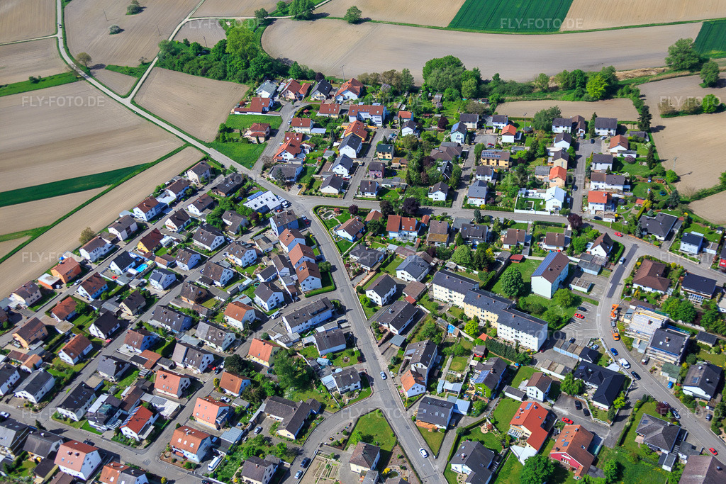 Luftbild: Raiffeisenstr in Hagenbach im Bundesland Rheinland-Pfalz in Deutschland. Foto: IMG_078483.jpg vom 08.05.2015 durch Werner Riehm/FLY-FOTO.de