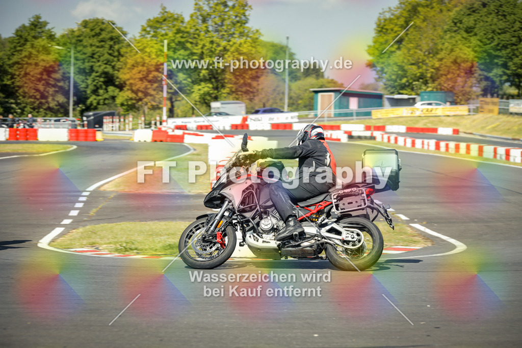 OBK_Mai_Justin_Uwe-10464 | Hier findet Ihr Bilder von Touristenfahrten auf der Nürburgring Nordschleife oder von anderen Veranstaltungen die ich besucht habe. Viel Spass beim Durch Schauen 