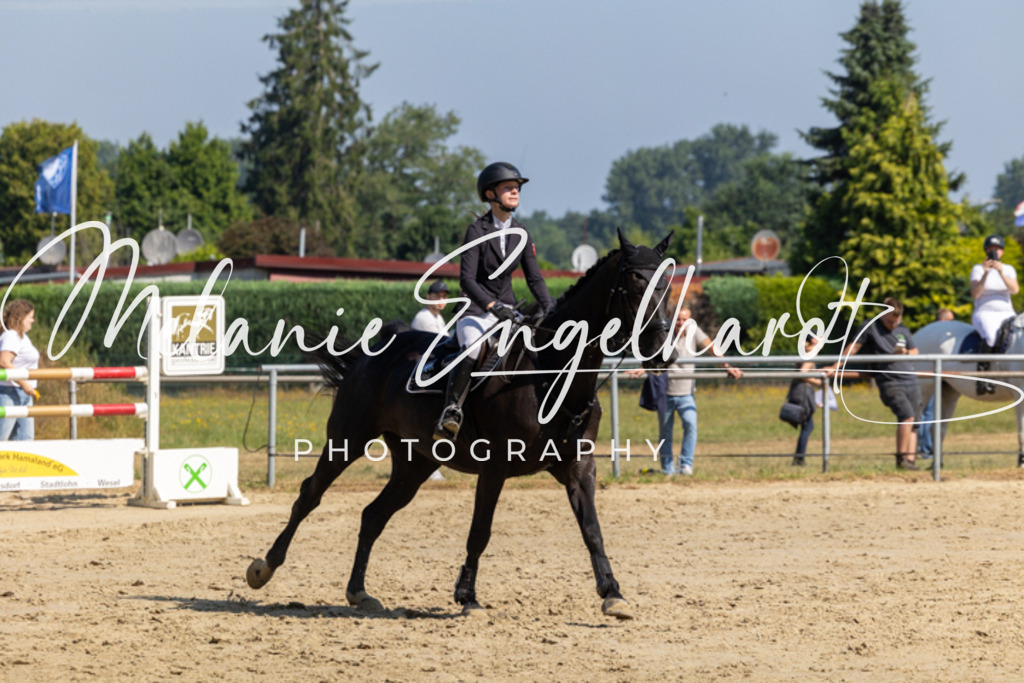 7I8A2111 | melanie-engelhardt-photography - Realisiert mit Pictrs.com
