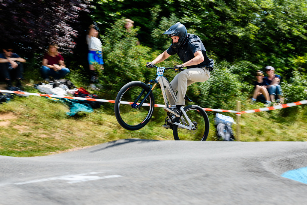 2025.05.31_869_9518-Eugen | German Pumptrack Series - Realisiert mit Pictrs.com