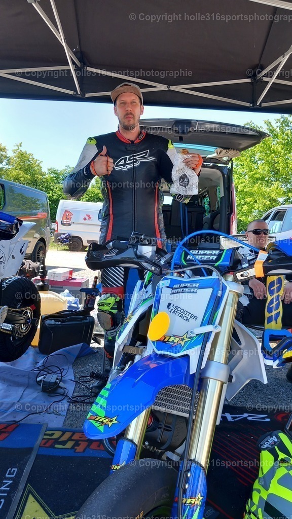 20250510_133037 | Sportfotografie , Motorsport, Motoross, Reitsport, Mointainbike, Enduro,
Landschaft , Outdoor, Eventfotografie, Landschaft, Bilder online bestellen - Realisiert mit Pictrs.com