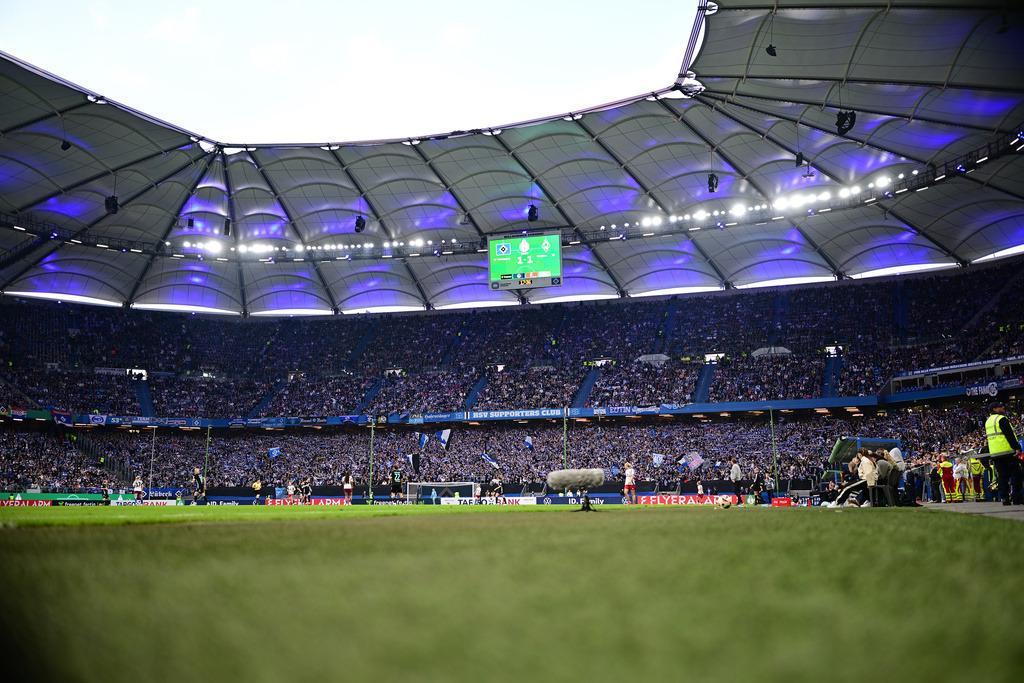 Fußball I Frauen I Saison 2024-2025 I DFB-Pokal I Halbfinale I Hamburger SV - SV Werder Bremen | Der Sportfotograf. - Realisiert mit Pictrs.com