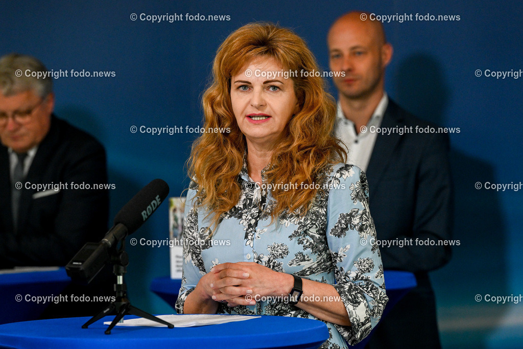 Pressekonferenz LINZ AG - tim Linz - Eine Erfolgsgeschichte_ 05.06.2023-24 | 05.06.2023, Linz AG, AUT, Pressekonferenz LINZ AG - tim Linz - Eine Erfolgsgeschichte, im Bild Jutta Rinner (Vorstandsdirektorin der LINZ AG, Ressort Verkehr & Konzernservice)
