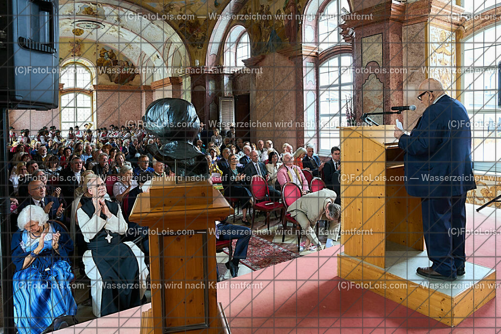 ALP0173_XXXIX_Chopin-Festival_Eroeffnung_Kanitzer Theodor | (C)FotoLois.com, Alois Spandl, XXXIX. internationales CHOPIN-Festival in der Kartause Gaming, Eröffnung des Festivals mit Einmarsch der Goldhaubengruppe Lackenhof mit der Musikkapelle Gaming sowie den Ehrengästen und Eröffnungsansprachen in der Barockbibliothek, Fr 4. August 2023.
