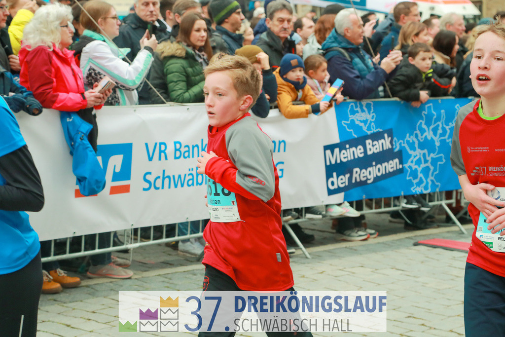 Stadtwerke Jugendlauf 1700m | 3 Koenigslauf 2023 - Realisiert mit Pictrs.com