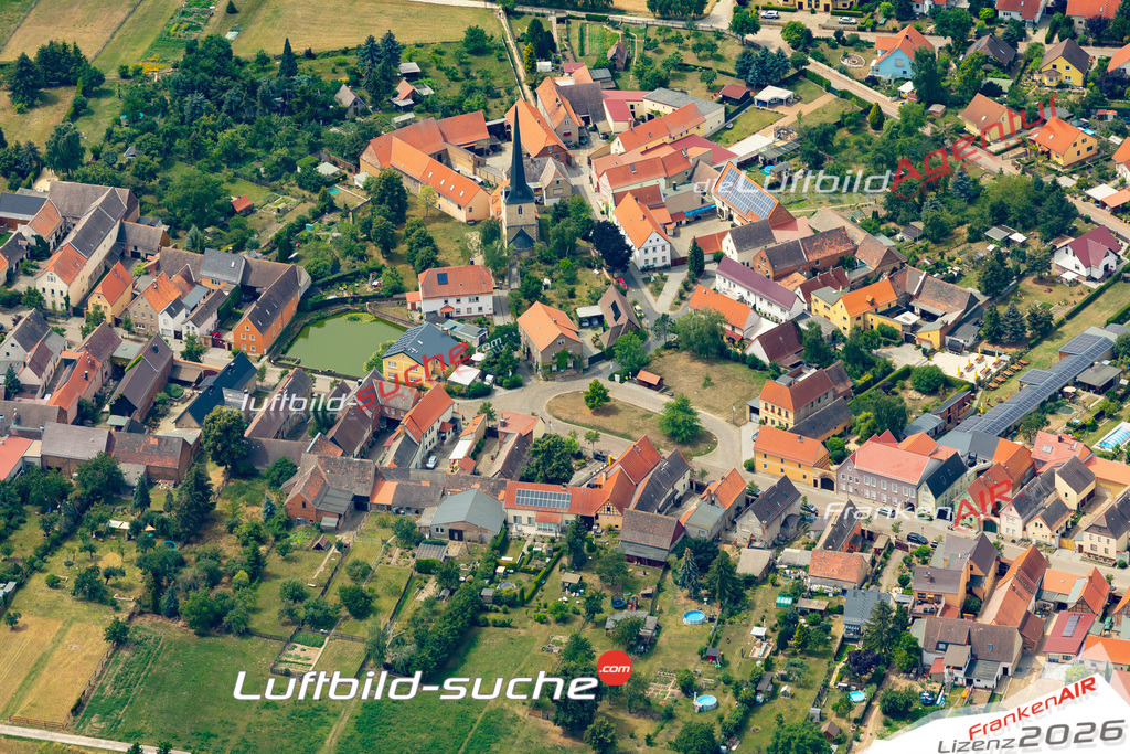 Die Luftaufnahme Flemmingen - Naumburg wurde 2022 vom Flugzeug aus (keine Drohne) erstellt. Hohe Auflösung -für große Poster und Wandbilder geeignet - Garantiert!