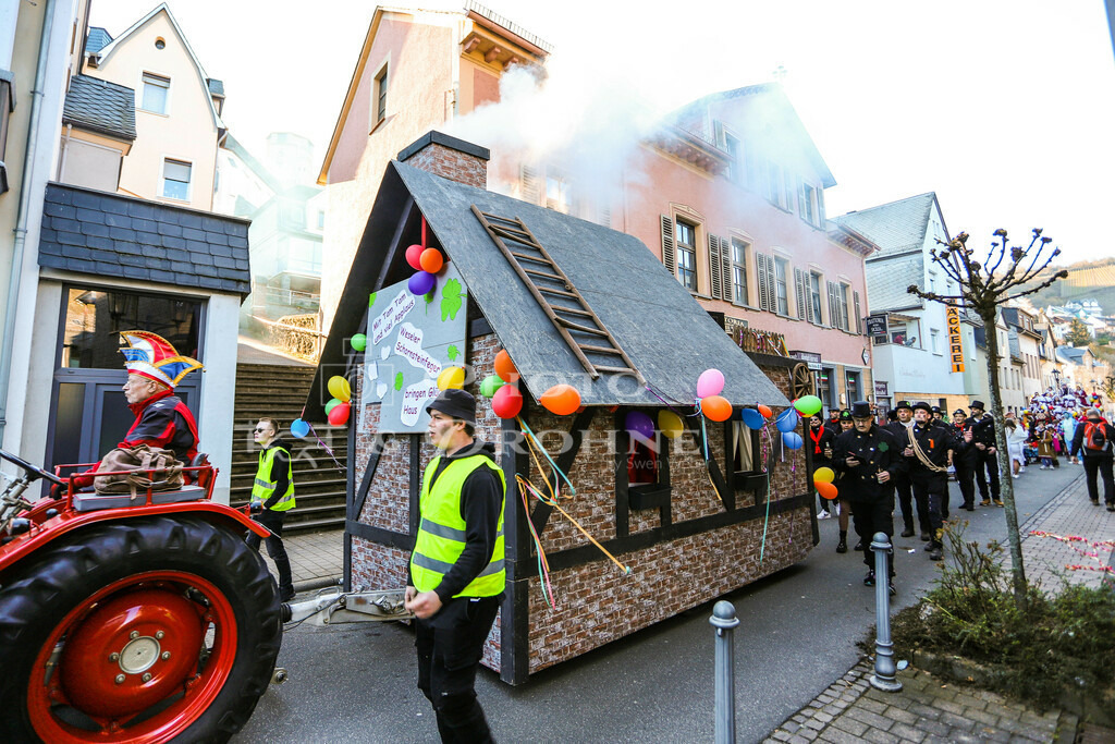 Fastnacht 2023-2136 | Erleben Sie den Zauber des Mittelrheins und entdecken Sie die atemberaubende Auswahl an Fotos und Bildern bei Rheinfotos. Wir bieten eine vielfältige Auswahl an Produkten wie Poster, Karten, Sticker, Textilien und Geschenkartikeln und Fototouren. - Realisiert mit Pictrs.com