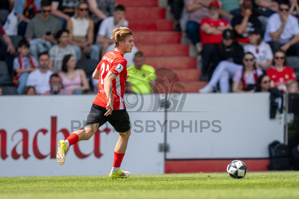 SG Sonnenhof Großaspach vs. SG Barockstadt Fulda-Lehnerz, Fussball, Regionalliga Suedwest, 33. Spieltag, 09.05.2026 | Benedikt Landwehr (SG Sonnenhof Großaspach, #22),SG Sonnenhof Großaspach vs. SG Barockstadt Fulda-Lehnerz, Fussball, Regionalliga Suedwest, 33. Spieltag, 09.05.2026