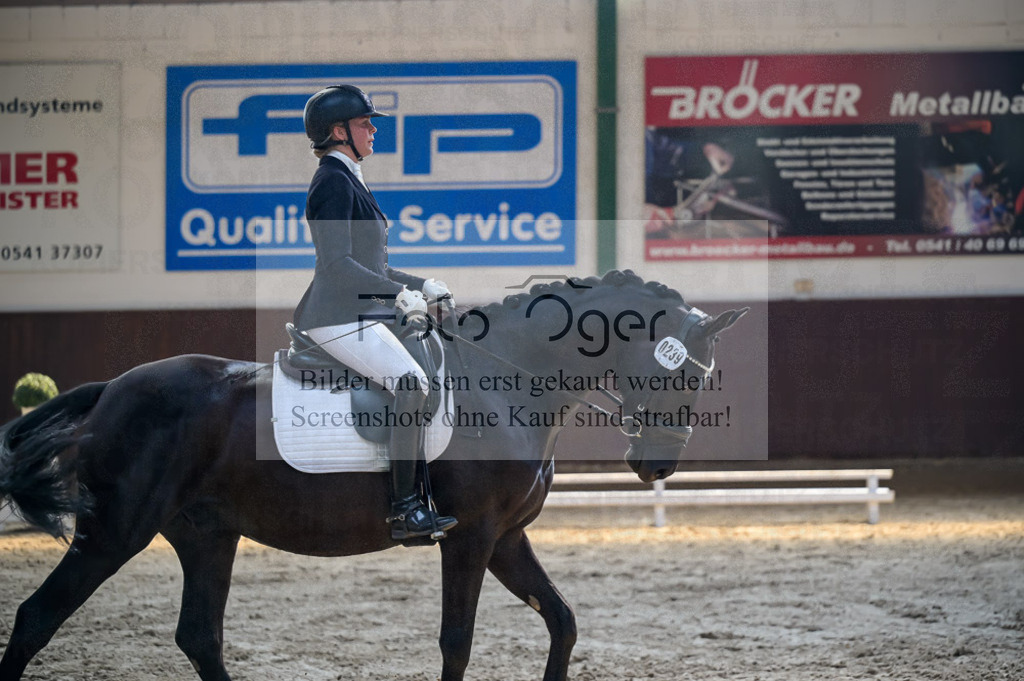 Reitturnier Voxtrup | Entdecke hochwertige Reitturnierfotos von Foto Oger. Professionell, emotional und authentisch – jetzt Lieblingsmomente im Shop bestellen.Deutschlandweite Turnierfotografie. - Realisiert mit Pictrs.com