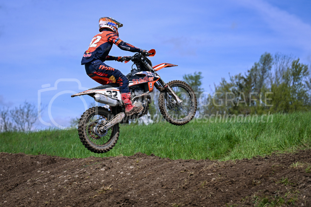 Motocross Schlatt bei Winterthur - 29. April 2023 | #32 Sohm Sascha aus Berneck (CH) auf KTM in der Kategorie Hobby Open am Motocross Schlatt bei Winterthur, 29. April 2023.
Instagram: @mx_schlatt | @mc_wila | @sam_schweiz
Bild: Sportfotografie Markus Aeschimann | www.markus-aeschimann.ch - Realisiert mit Pictrs.com