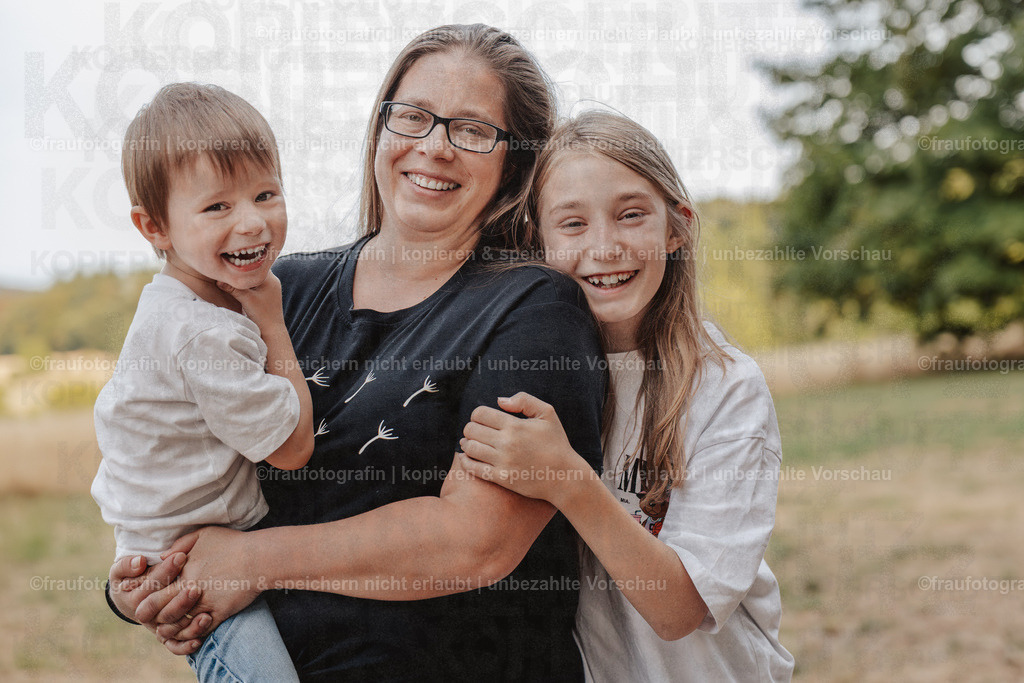 Fraufotografin_O3A2946 | Isabelle Schiminski ist ein Kitafotograf für Wiesbaden, Rheingau, Kiedrich, Untertaunus, Bad Schwalbach, Taunusstein und Mainz
