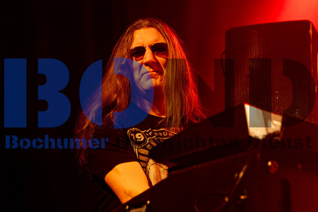 SES_NURDIO20250102-38 | bond - Realisiert mit Pictrs.com