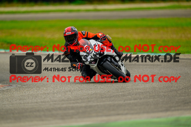 MaZZes_Fotomatrix_20241002_6007705_6989 | Fotograf Mathias Schmid
Sportfotograf,
Eventfotograf,
Hochzeitsfotograf,
Portraitfotograf