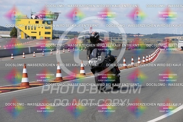 2016-07-01-PBK-1660 | Sportfotografie; SlowMotion; Video; Rennstrecke; Hafeneger; RSE; Speer; Trackday; Motorsportarena; Hockenheimring; Brno; Most; Barcelona; Valencia, Benny; Kaetzmer;