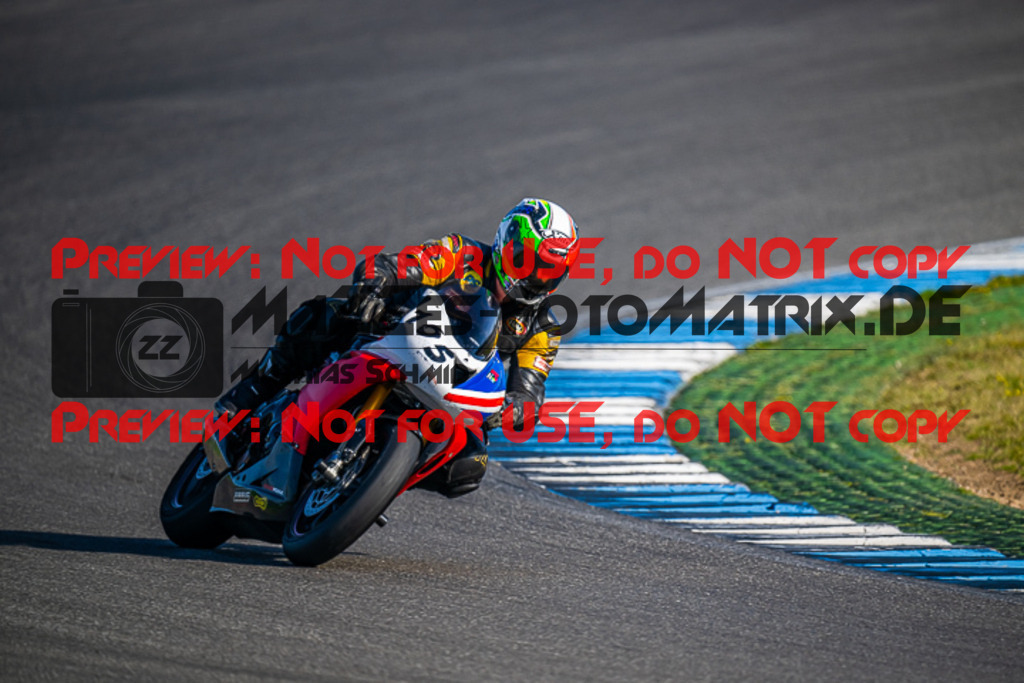 MaZZes_FotoMatrix_230410_1833 | ROT