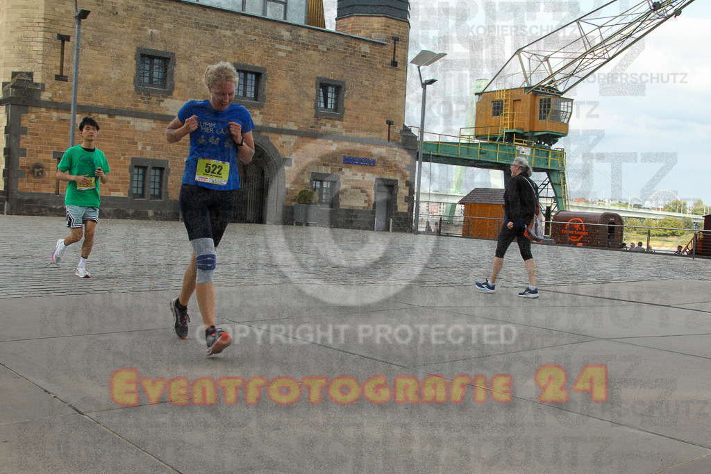 250920_1533_EV4_9151 | Sportfotografie im Rhein-Sieg Kreis, Köln, Bonn, NRW, Rheinland Pfalz, Hessen, etc. Unser Tätigkeitsfeld umfasst den Laufsport vom Volkslauf über den Marathon, Duathlon, Triathon bis zum Ultralauf wie Kölnpfad Ultra oder Schindertrail.