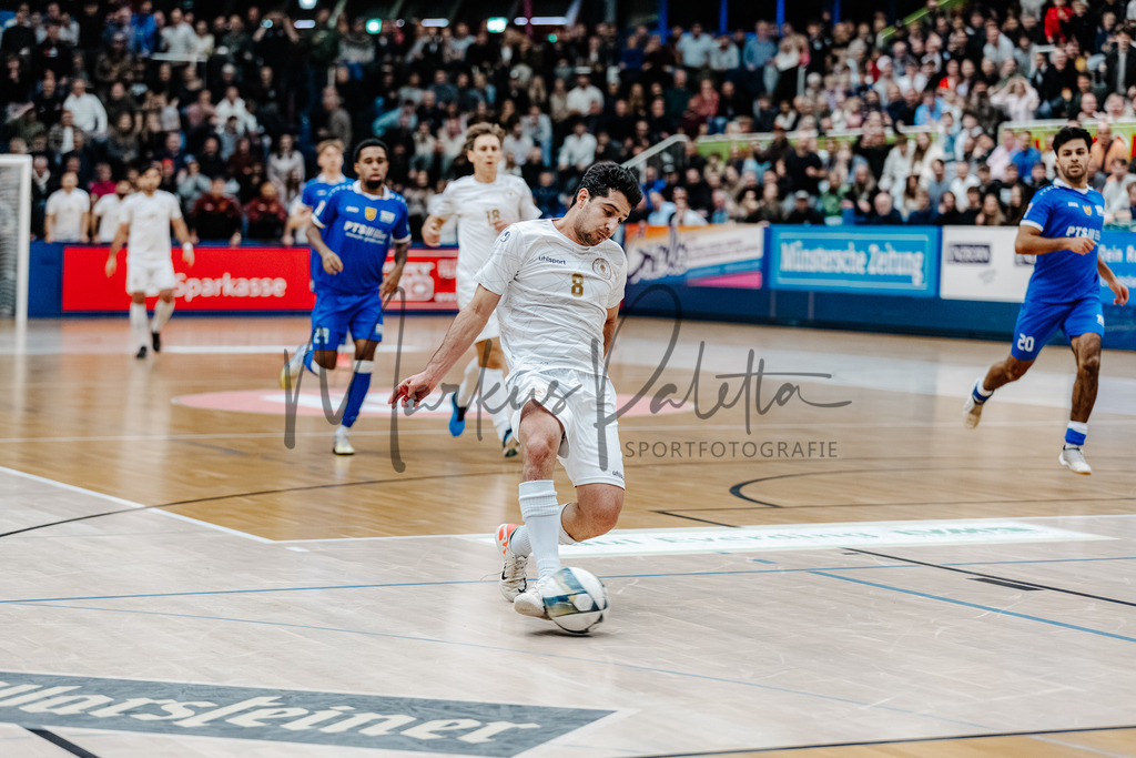 47. Stadtmeisterschaften im Hallenfußball 2025, Endrunde | Stadtmeisterschaften im Hallenfußball 2025, Endrunde, Sporthalle Berg Fidel in Münster. Foto: sportfotografie.ms | Markus Paletta - Realisiert mit Pictrs.com