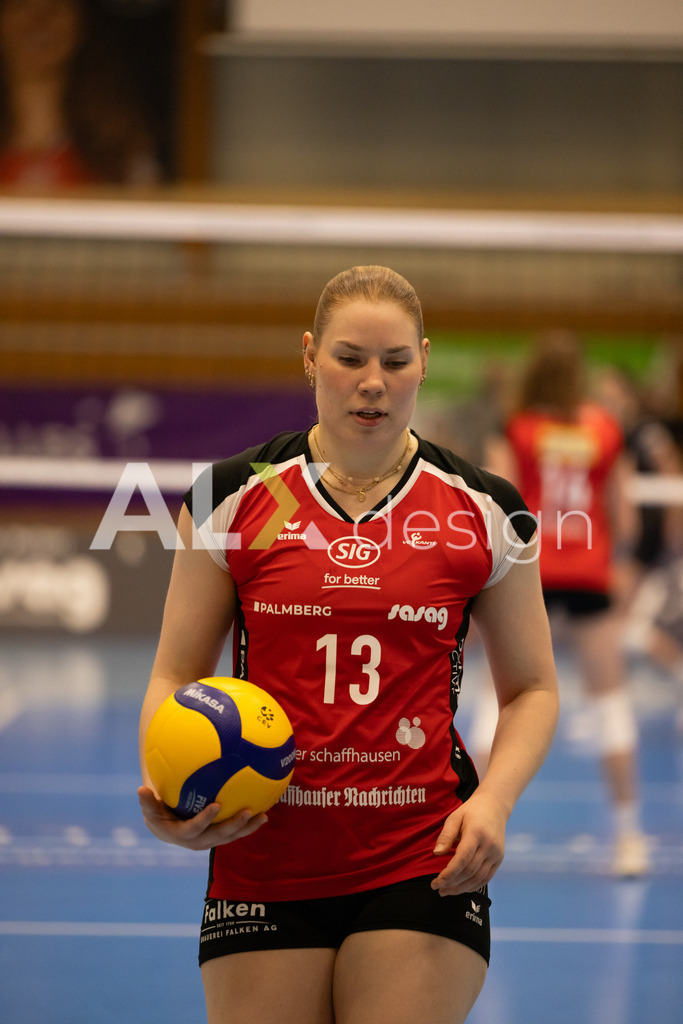Volleyball I Frauen I Saison 2025-2026 I CEV Volleyball Challenge Cup 2026 | Women I 16th Finals I VC Kanti Schaffhausen - TJ Ostrava I 03.12.2025 | VC Kanti Schaffhausen - 13 Netta Rekola (FIN) – Mitte - Realisiert mit Pictrs.com