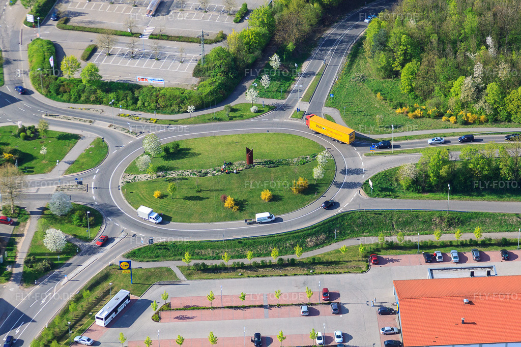 Luftbild: Kreisel an der AS Kandel Mitte in Kandel im Bundesland Rheinland-Pfalz in Deutschland. Foto: IMG_39374.jpg vom 09.04.2011 durch Werner Riehm/FLY-FOTO.de