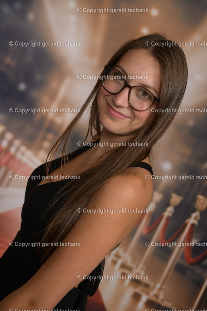 MT1_4660 | Wählen Sie hier bitte Ihr bestes Foto aus, mit diesem Bild wird Ihr Set produziert. Sollten Sie kein Bild wählen oder mehrere suchen wir das Beste aus!