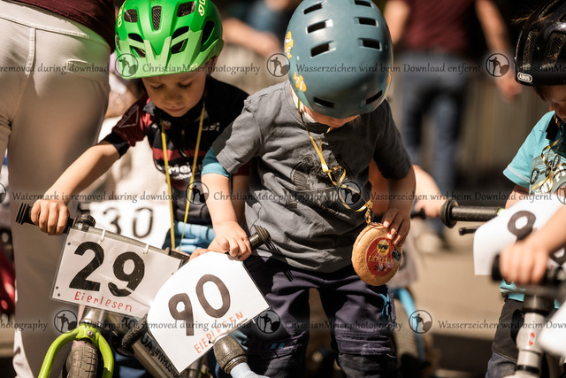 Eierlesen 2026 | Sie wurden bei einem Event oder Sportanlass fotografiert? Hier finden sie ihre Bilder! - Realisiert mit Pictrs.com