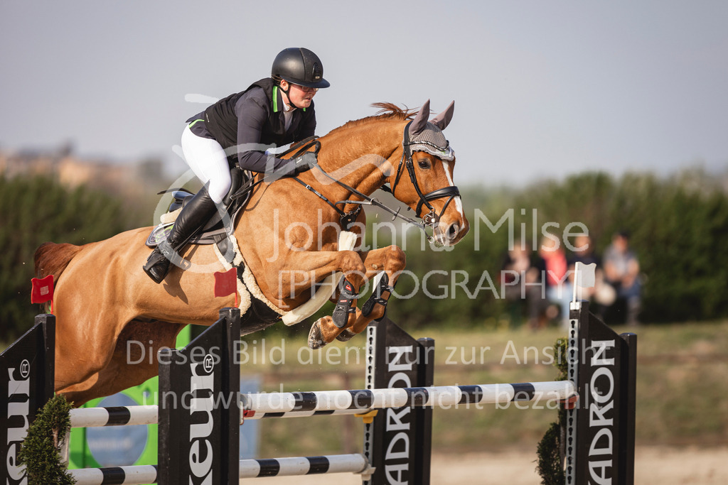 250416_M2-Springen-478 | Deine schönsten Turniermomente als professionelle Fotos! Entdecke hochwertige Pferdesport-Fotografie im Online-Shop. Jetzt Fotos finden & bestellen!