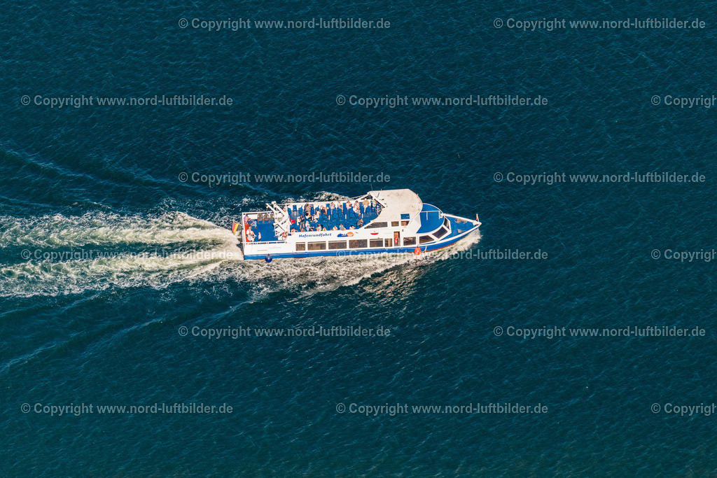 Wismar_Ms_Hanseat_Adler_Schiffe_ELS_6106100822 | HANSESTADT WISMAR 10.08.2022 Passagier- und Fahrgastschiff Reederei Adler Schiffe " MS Hanseat " in Hansestadt Wismar im Bundesland Mecklenburg-Vorpommern, Deutschland. // Passenger ship Reederei Adler ships " MS Hanseat " in Hanseatic City of Wismar in the state Mecklenburg - Western Pomerania, Germany. Foto: Martin Elsen