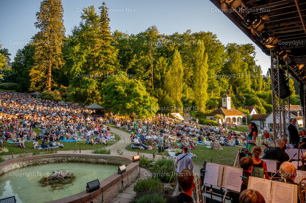 DSC_2980 | 28.06.2025, Bensheim, Auerbach, Opern Air im Staatspark Fürstenlager, Cosima Seitz führte durch das Programm, ,, Bild: Thomas Neu
