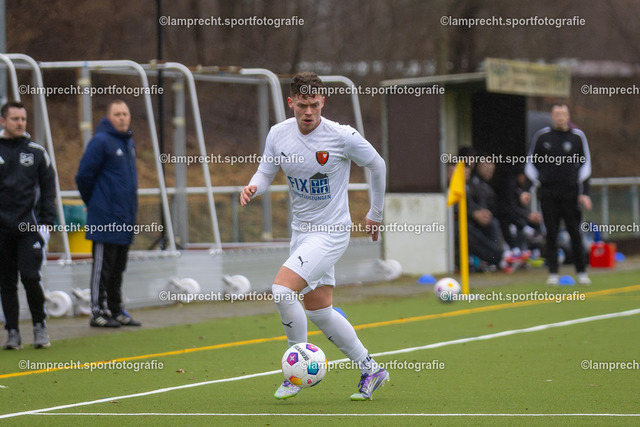 Fußball I Herren I Saison 2025-2026 I Landesfreundschaftsspiel I SC Rönnau - SSG Rot-Schwarz Kiel 031 | Tom Bennet Lemke (18, SSG Rot-Schwarz Kiel) - Realisiert mit Pictrs.com