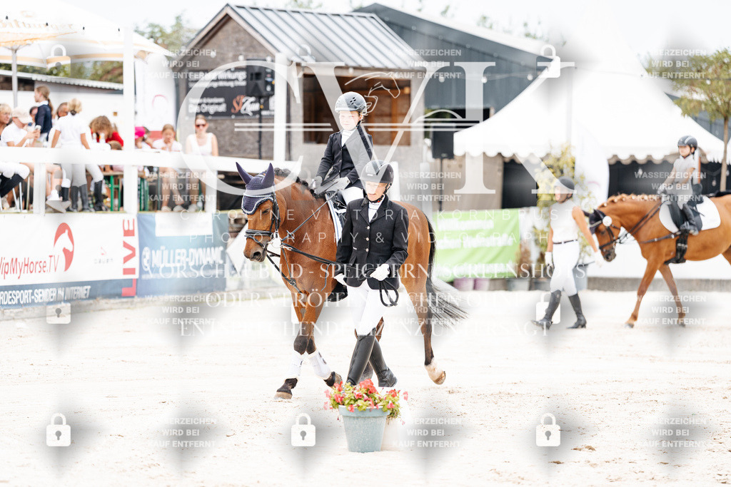 CK907337 | Turnierfotografie Pferdefotografie Trier Rheinland-Pfalz Pferdesport Reitsport Tierfotografie Sportfotografie Pferdevideo Pferdevideografie Equestrianvideography equestrianphotography  - Realisiert mit Pictrs.com