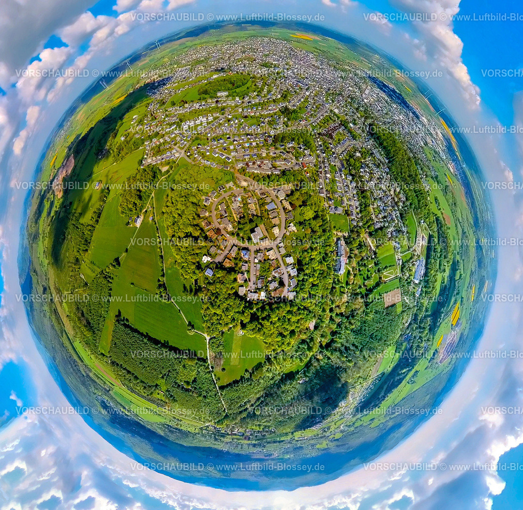 Brilon240590444Itzelstein | Luftbild, kreisrundes Wohngebiet Itzelstein, rechts der Kurpark, Ortsansicht Brilon, Erdkugel, Fisheye Aufnahme, Fischaugen Aufnahme, 360 Grad Aufnahme, tiny world, little planet, fisheye Bild, , Brilon, Sauerland, Nordrhein-Westfalen, Deutschland