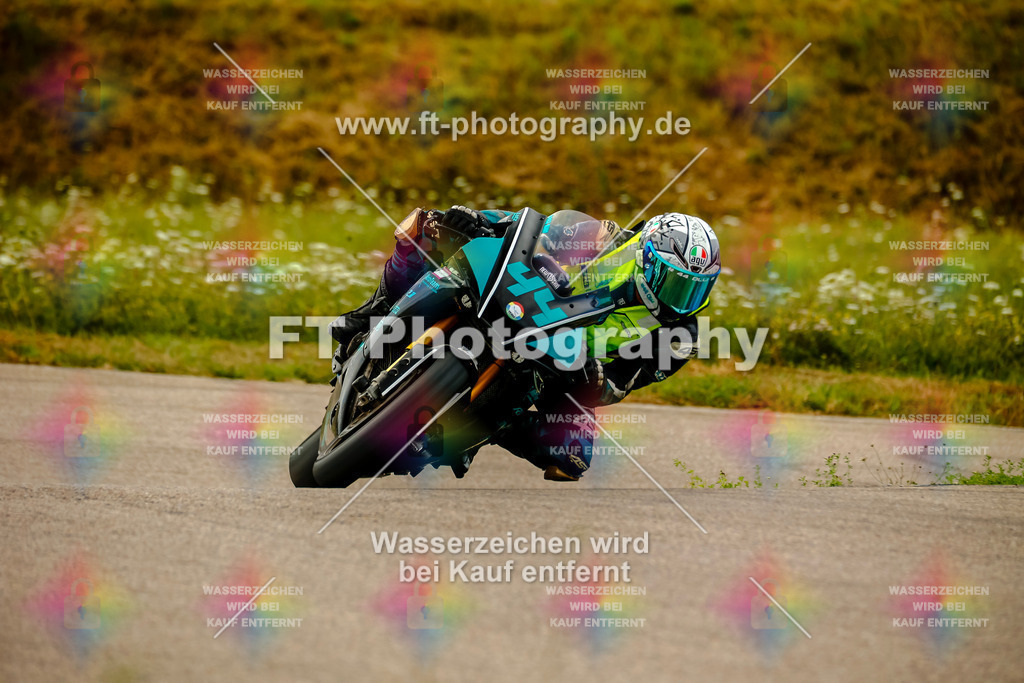 Chambley Juli-0770 | Hier findet Ihr Bilder von Touristenfahrten auf der Nürburgring Nordschleife oder von anderen Veranstaltungen die ich besucht habe. Viel Spass beim Durch Schauen 