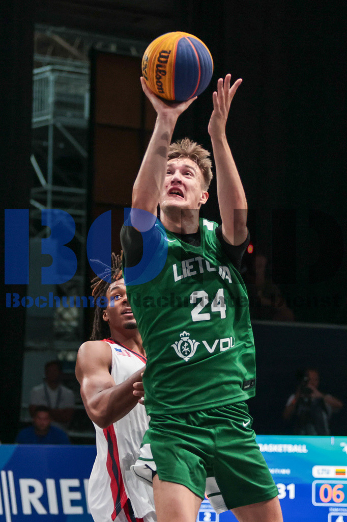 SES_RRG3x320250720-269 | bond - Realisiert mit Pictrs.com