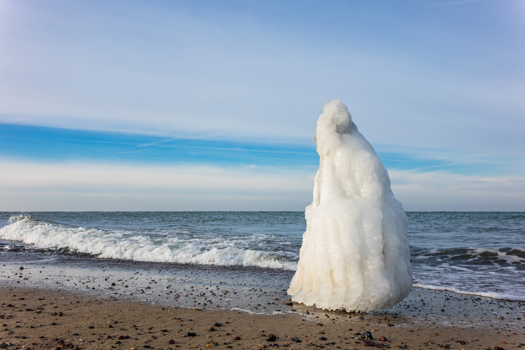 Buhne im Winter an der Ostseeküste bei Kühlungborn | Buhne im Winter an der Ostseeküste bei Kühlungborn.