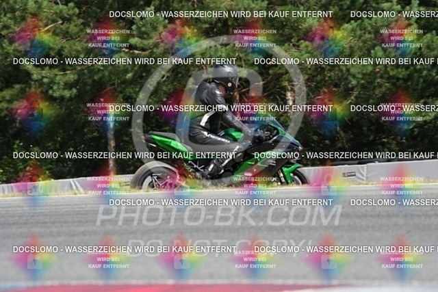 2024_07_29_PBK_14686 | Sportfotografie; SlowMotion; Video; Rennstrecke; Hafeneger; Speer; Racing; RSE; BMW; CBO; Trackday; Motorsportarena; Hockenheimring; Brno; Most; Barcelona; Valencia