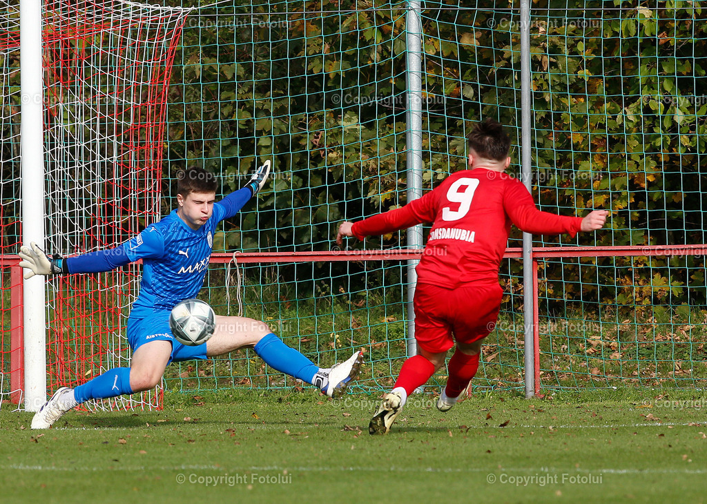 A_LUI_191024_15 | SPORT FUSSBALL LL OST ASKOE OEDT1B-ASKOE SCHWERTBERG IM BILD:TOR DURCH KHAMAZAT CHAKAYEV  (OEDT)UND TORHUETER FELIX SCHMIDHUBER (SCHWERTBERG) FOTO: FOTOLUI